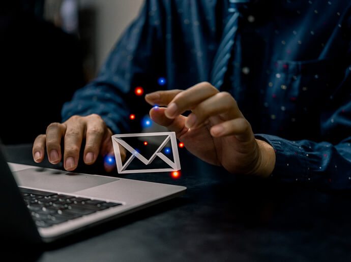 Custom email image